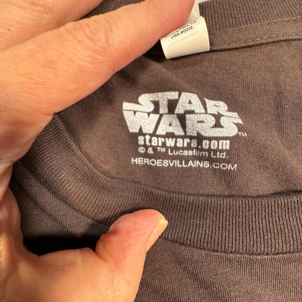 Star Wars Ahsoka Light Sabor Shirt Mens 2XL Brown Cotton Galaxy's Edge - Picture 3 of 12